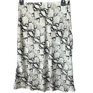 Dance & Marvel Women’s Midi Flowy A line Animal Sneake Print Silky Skirt Size L